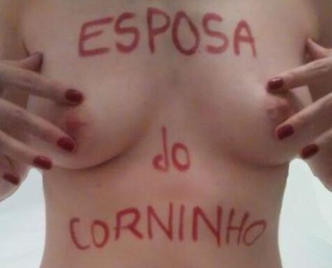 Esposa do corninho em fotos nuas